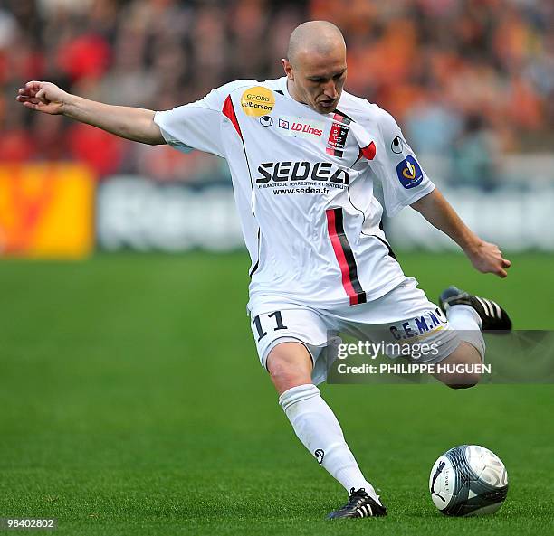Boulogne's French midfielder Guillaume Ducatel kicks the ball during the French L1 football match Lens vs Boulogne-sur-Mer on April 10, 2010 at the...