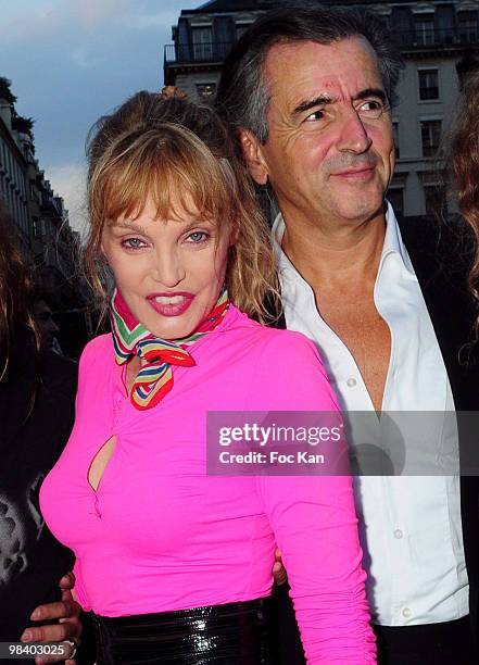 Actress/singer Arielle Dombasle and writer Bernard Henri Levy attend the Vaudeville 2009 Literary Awards at the Vaudeville Restaurant on June 05,...