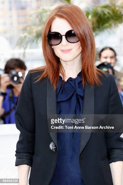 Actress Julianne Moore attends the "Blindness" photocall during the 61st Cannes International Film Festival on May 14, 2008 in Cannes, France.