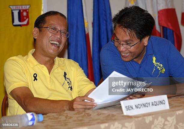 Mar Roxas Background 860 Roxas Stock Photos, High-Res Pictures, and Images - Getty Images