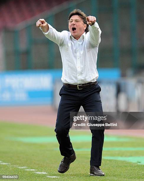 Walter Mazzarri the head coach of Napoli during the Serie A match between SSC Napoli and Parma FC at Stadio San Paolo on April 10, 2010 in Naples,...