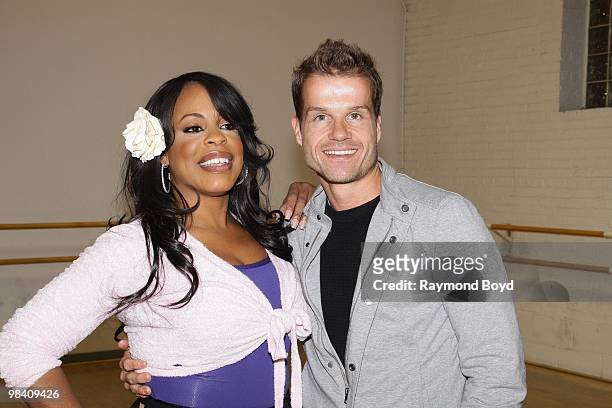 Actress Niecy Nash and Choreographer "Louie" Van Amstel poses for photos during their rehearsal for ABC's "Dancing With The Stars" in Chicago,...