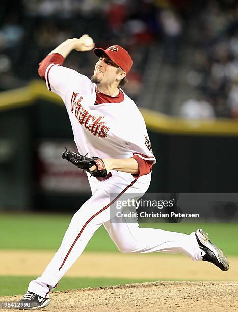 Relief pitcher Chad Qualls of the Arizona Diamondbacks pitches against the San Diego Padres during the major league baseball game at Chase Field on...