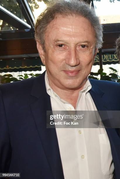 Presenter Michel Drucker attends "L'Ete Litteraire Des Deux Magots " : Book Signing Cocktail at Les Deux Magots Cafe on June 25, 2018 in Paris,...