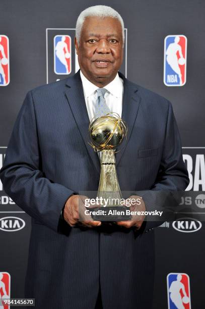 Oscar Robertson, winner of the 2017-2018 Lifetime Achievement Award, poses in the backstage photo room during the 2018 NBA Awards Show at Barker...