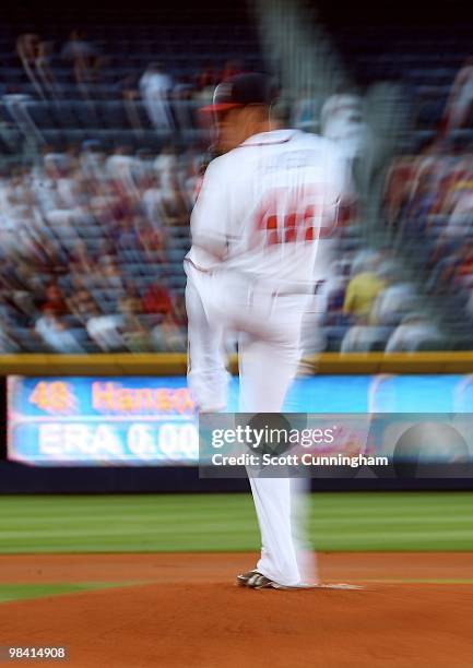 Tommy Hanson of the Atlanta Braves pitches against the Chicago Cubs at Turner Field on April 8, 2010 in Atlanta, Georgia. The Cubs defeated the...