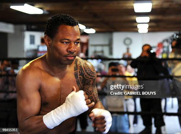 Five-Time World Champion Sugar Shane Mosley trains on April 12, 2010 in Pasadena, California during a media workout in preparation for his fight...