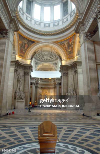Photo prise le 29 novembre 2002 au Panthéon à Paris, où seront transférées les cendres d'Alexandre Dumas. AFP PHOTO MARTIN BUREAU