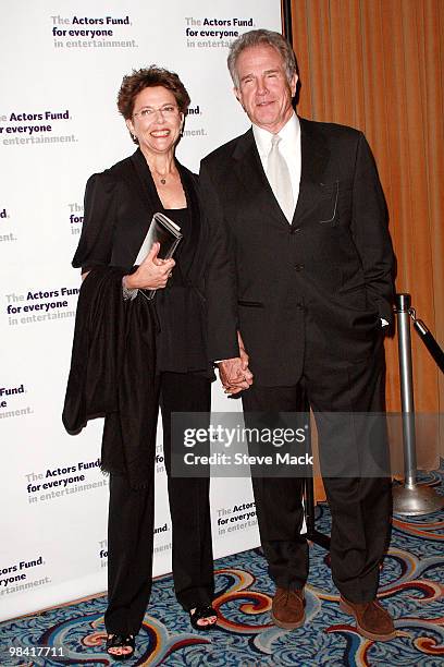 Annette Bening and Warren Beatty attend the Actors Fund annual gala at The New York Marriott Marquis on April 12, 2010 in New York City.