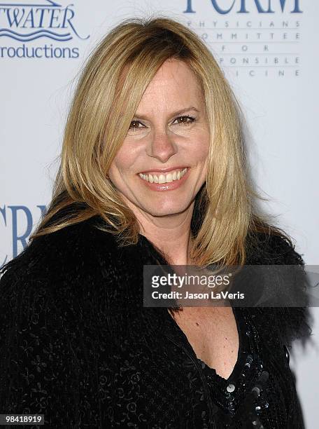 Singer Vonda Shepard attends the Art Of Compassion PCRM 25th anniversary gala at The Lot on April 10, 2010 in West Hollywood, California.