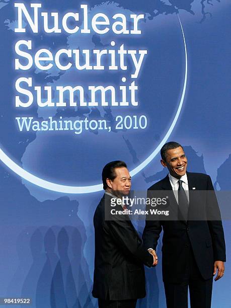 President Barack Obama shakes hands with Vietnamese Prime Minister Nguyen Tan Dung at the Nuclear Security Summit April 12, 2010 in Washington, DC....