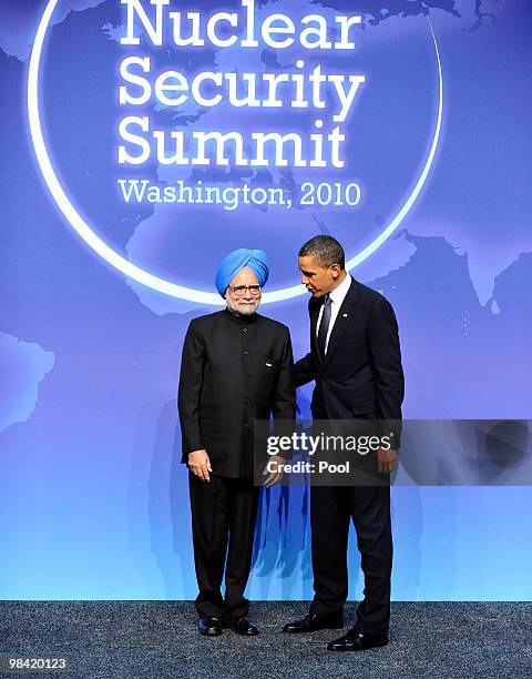 United States President Barack Obama welcomes Prime Minister Manmohan Singh of India to the Nuclear Security Summit at the Washington Convention...