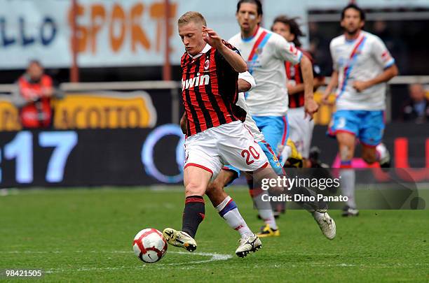 Ignazio Abate of Milan in action during the Serie A match between AC Milan and Catania Calcio at Stadio Giuseppe Meazza on April 11, 2010 in Milan,...