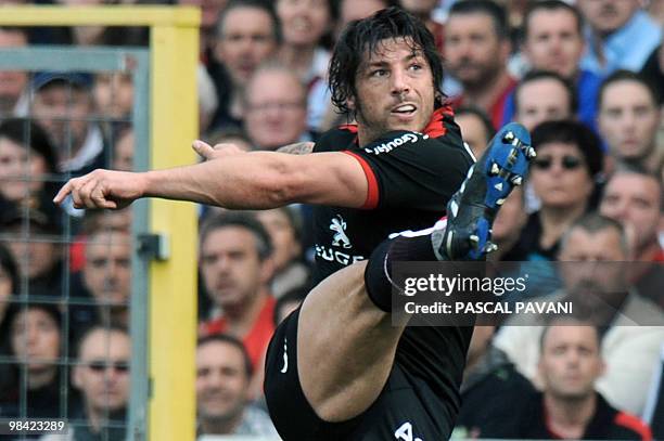 Toulouse's scrum-half Byron Kelleher kicks the ball during the European Rugby cup match Toulouse vs Stade Francais on April 11, 2010 in Toulouse. AFP...