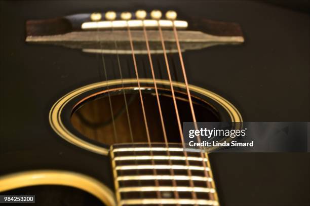 une note de musique - instrument de musique stock pictures, royalty-free photos & images