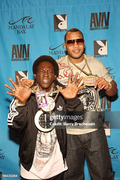 Rappers Flavor Flav and Flo Rider arrive on the red carpet at the 2009 AVN Awards Show at the Sands Expo Convention Center on January 10, 2009 in Las...