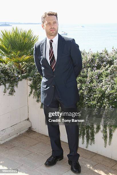 Jason Priestley attends a photocall during MIPTV at Palais des festivals on April 12, 2010 in Cannes, France.