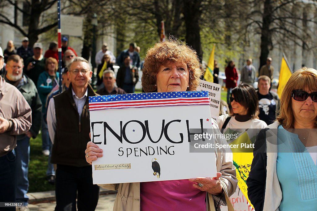 Tea Party Express Holds Demonstration In Albany