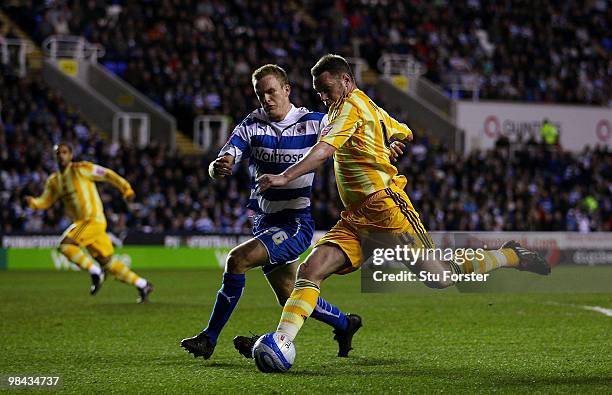 Newcastle United player Kevin Nolan scores the first Newcastle goal during the Coca-Cola Championship game between Reading and Newcastle United at...