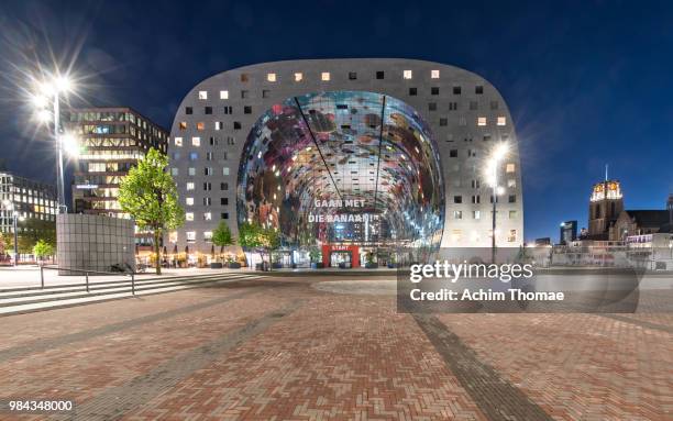 markthal at night, rotterdam, holland - markthal stock-fotos und bilder