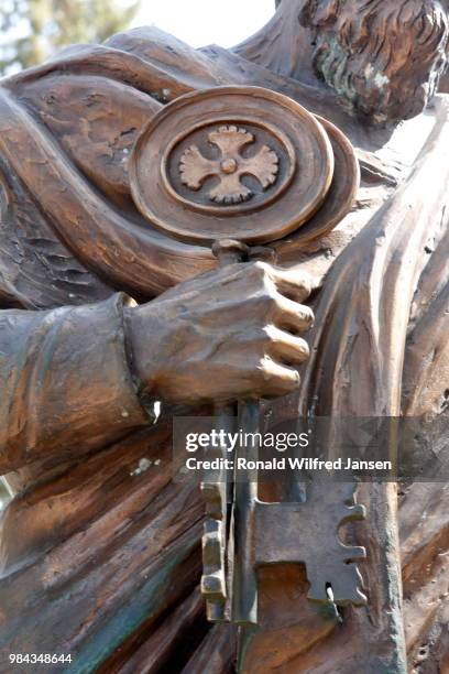 image of the apostle peter in capernaum, israel - capernaum film stock-fotos und bilder