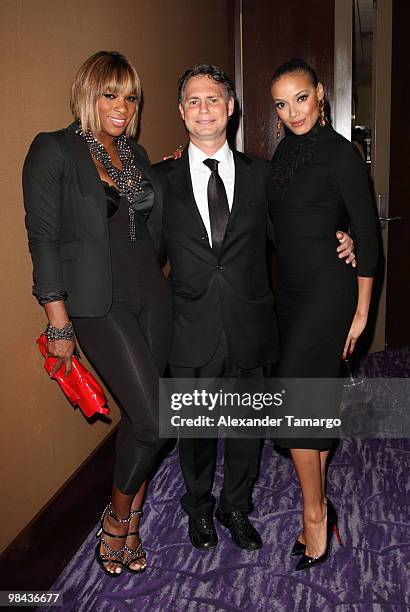 Serena Williams, Jason Binn and Selita Ebanks attend Telemundo's annual gala for the Women of Tomorrow Mentor & Scholarship Program at Mandarin...