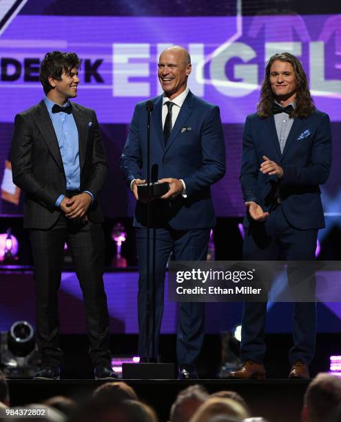 Actor Andrew Herr, Hockey Hall of Fame member Mark Messier and actor Dylan Playfair present the Mark Messier NHL Leadership Award during the 2018 NHL...