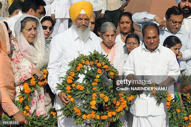 Indian Defence minister AK Antony along with Punjab Minister for Jails Hira Singh Gabria , Punjab state health minister Laxmi Kanta Chawla , senior...