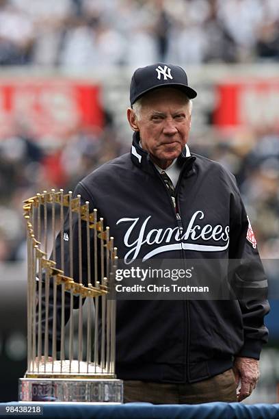 New York Yankee's legend and Baseball Hall of Famer Whitey Ford stands on the field for the presentation of the New York Yankees with their 2009...