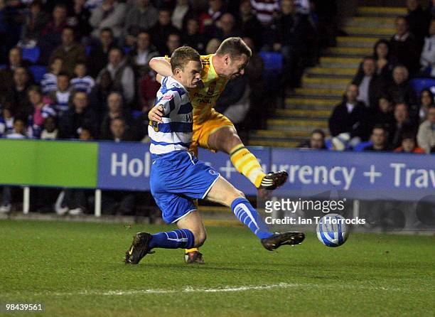 Kevin Nolan of Newcastle scores the opening goal during the Coca Cola Championship match between Reading and Newcastle United at the Madejski Stadium...