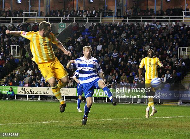 Kevin Nolan of Newcastle scores the second goal during the Coca Cola Championship match between Reading and Newcastle United at the Madejski Stadium...