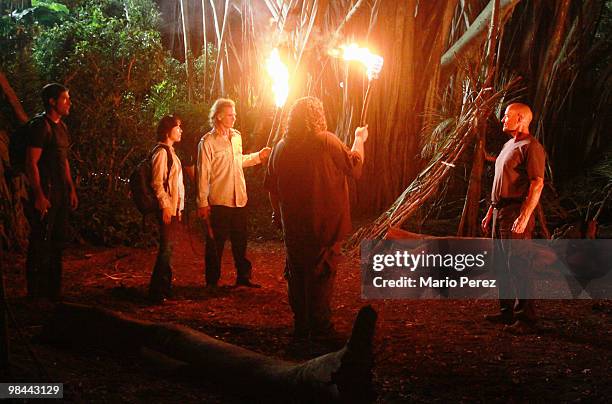 Everybody Loves Hugo" - Hurley agonizes over what the group should do next, and Locke is curious about the new arrival to his camp, on "Lost,"...