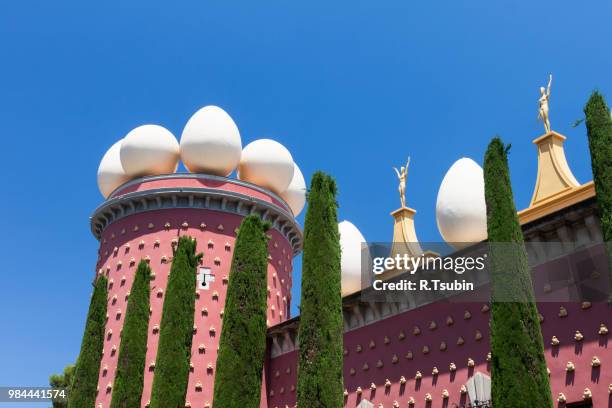 salvador dali museum in figueras, spain. catalonia province - salvador dali 個照片及圖片檔