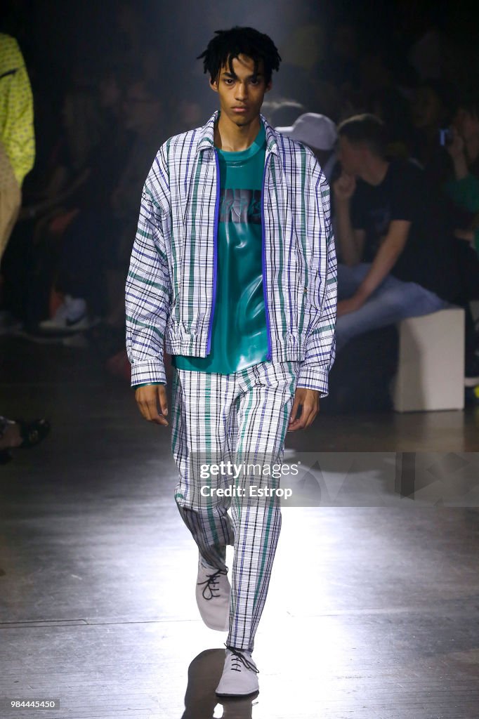 Kenzo: Runway - Paris Fashion Week - Menswear Spring/Summer 2019