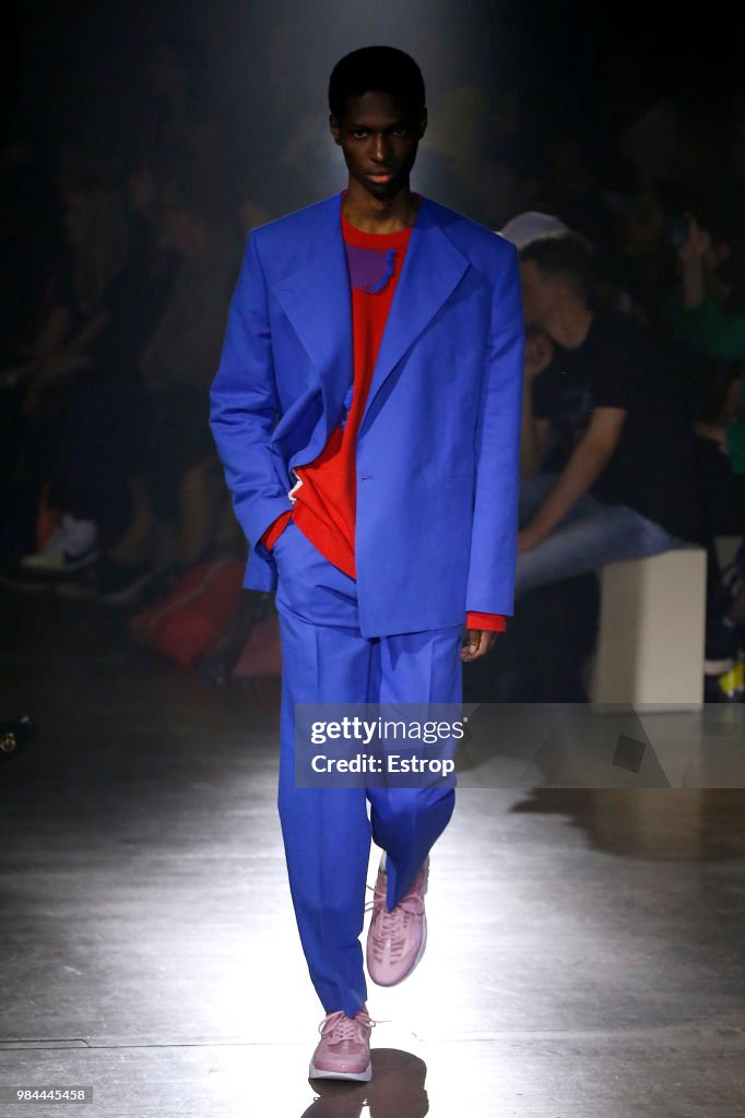 Kenzo: Runway - Paris Fashion Week - Menswear Spring/Summer 2019