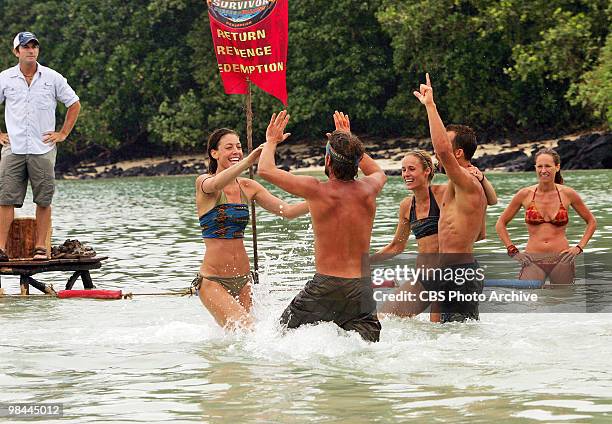 Jeff Probst, Amanda Kimmel, James "J.T" Thomas Jr. Candice Woodcock, Colby Donaldson, and Jerri Manthy during the reward challenge, "Basketbrawl,"...