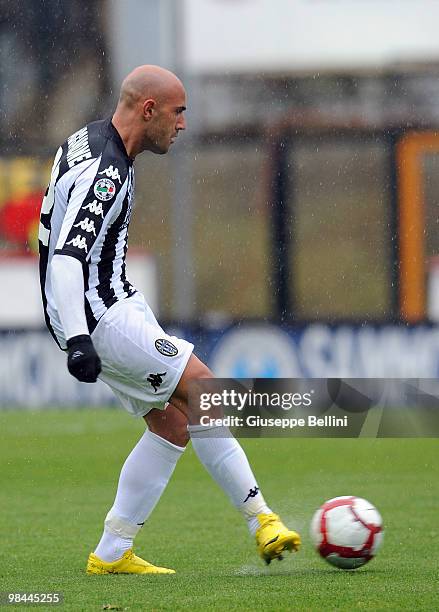 Massimo Maccarone of Siena in action during the Serie A match between AC Siena and AS Bari at Stadio Artemio Franchi on April 11, 2010 in Siena,...