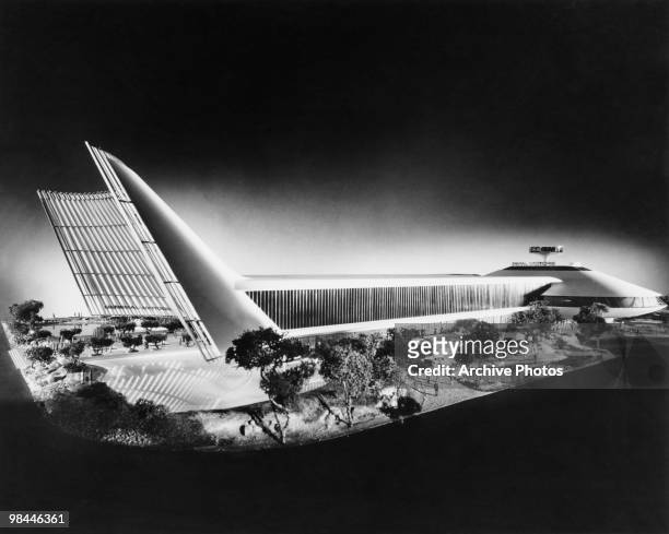 An architectural model of the General Motors Pavilion, designed for the 1964/1965 New York World's Fair in Flushing Meadows, New York City. Inside,...