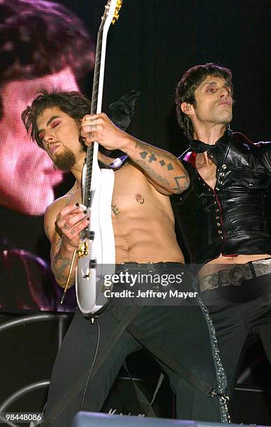 Dave Navarro & Perry Farrell of Jane's Addiction