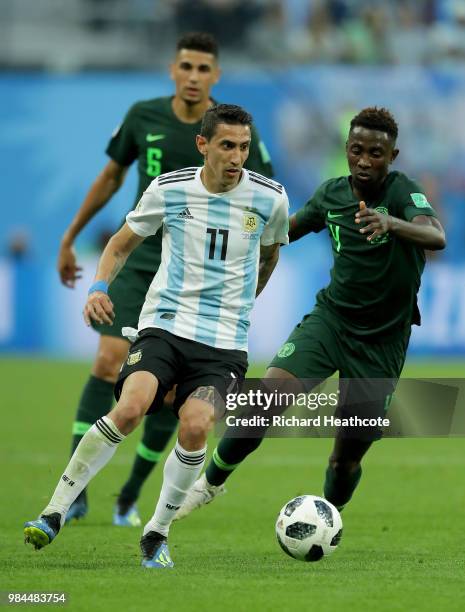 Angel Di Maria of Argentina controls the ball under pressure from Wilfred Ndidi of Nigeria during the 2018 FIFA World Cup Russia group D match...