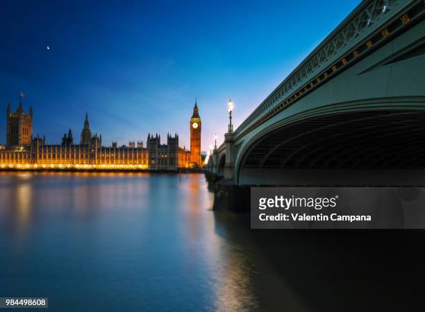 blue westminster - campana stock pictures, royalty-free photos & images