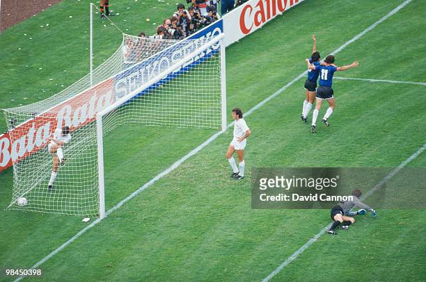 Pedro Pasculli and Diego Maradona Argentina celebrate the winning goal in the round of 16 match against Uruguay during the 1986 FIFA World Cup on 16...