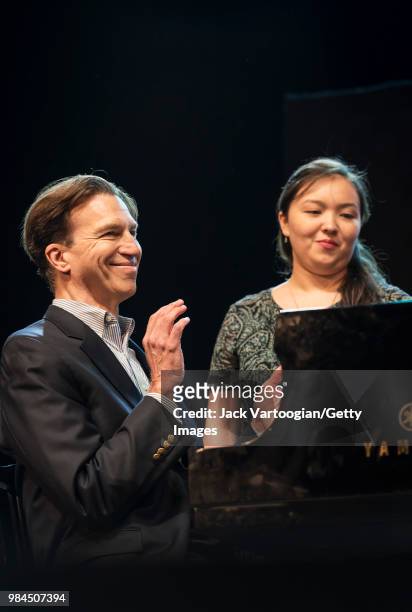 American musician Dan Saunders on piano and page-turner Julia Harbutt accompany the tenth annual season-opening concert in the Metropolitan Opera...