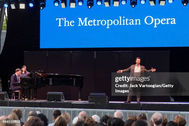 Canadian baritone Joshua Hopkins, accompanied by Dan Saunders on piano and page-turner Julia Harbutt, performs at the tenth annual season-opening...
