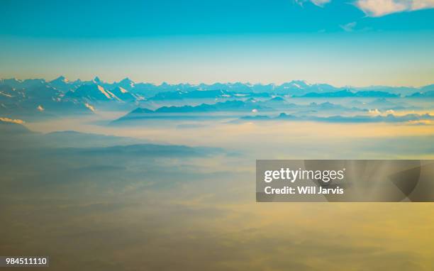 mountain range and cloud - jarvis summers stock pictures, royalty-free photos & images