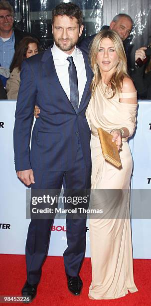 Gerard Butler and Jennifer Aniston attend the premiere of 'The Bounty Hunter' at the Ziegfeld Theater on March 16, 2010 in New York, New York.