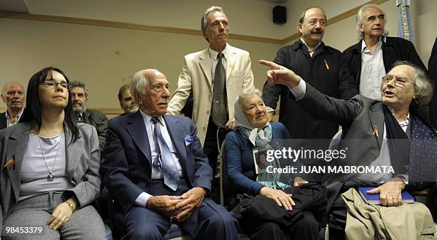 Ines Garcia Holgado and Dario Rivas , who lost relatives in Spain during Franco's dictatorship, attend a news conferences of the Asociacion para la...