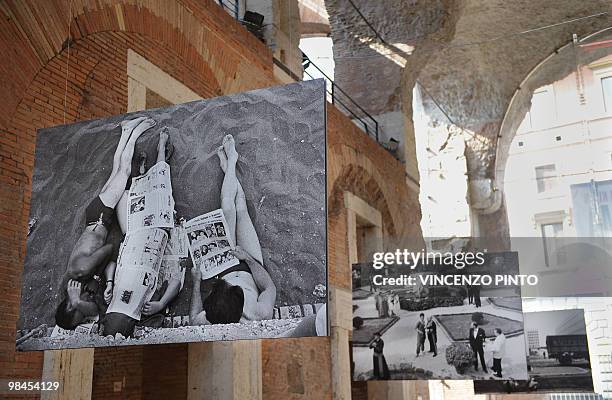 Italie-USA-art-culture-photo-tourisme - Photos taken by US photographer William Klein are displyed during an exposition titled "William Klein Rome...