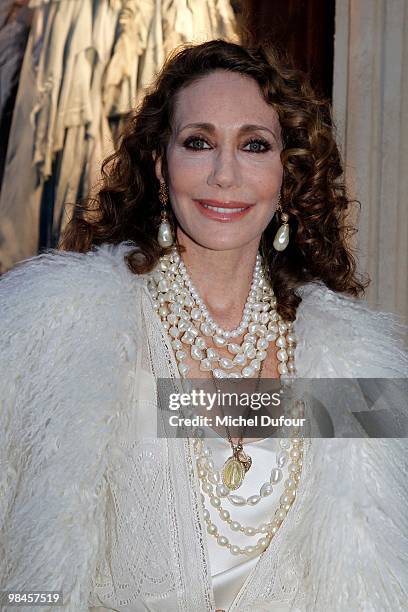 Marisa Berenson attends the Ralph Lauren Dinner to Celebrate Flagship Opening - Photocall on April 14, 2010 in Paris, France.