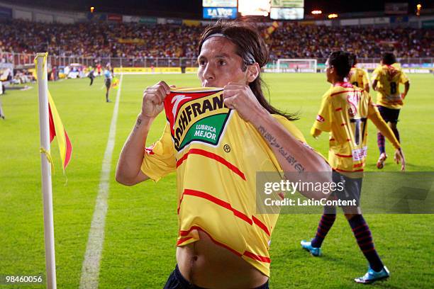 Morelia's Hugo Droguett celebrates after scoring a goal in a 2010 Bicentenary Mexican Championship soccer match between Monarcas Morelia and Jaguares...